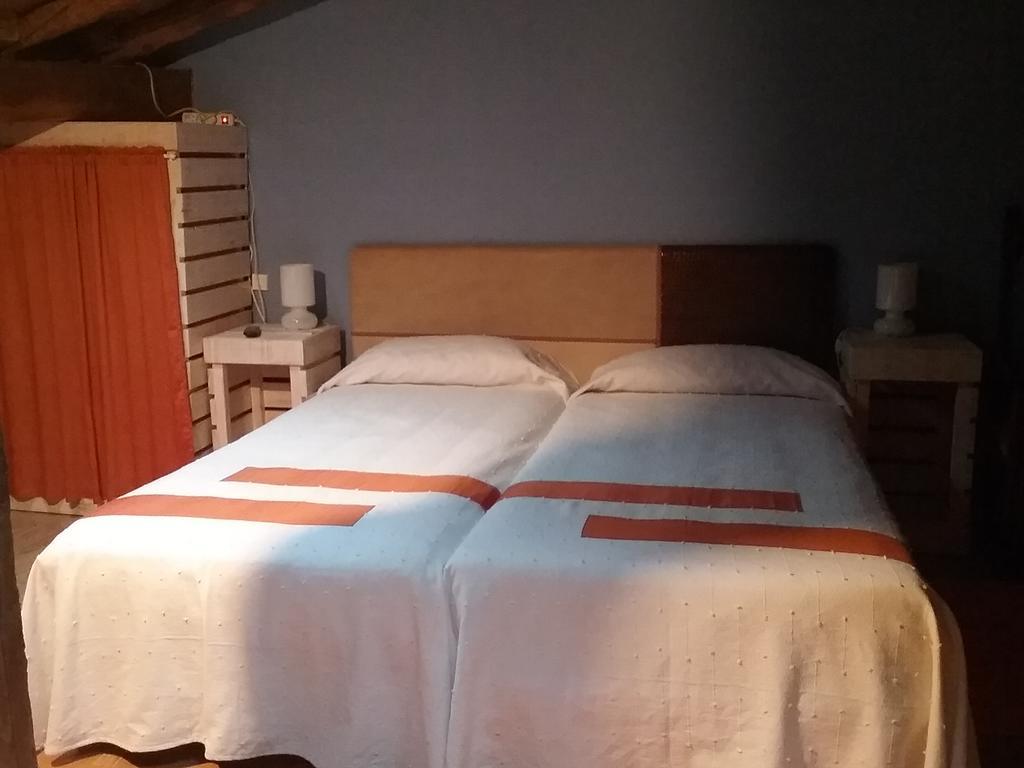 Casa Rural 1904 Tubilla del Lago Esterno foto